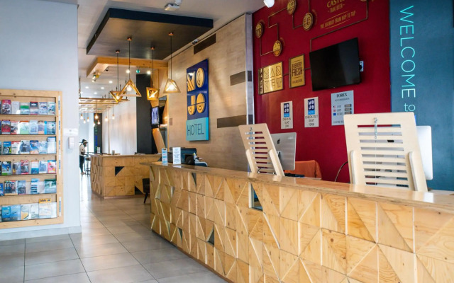 Mojo Hotel