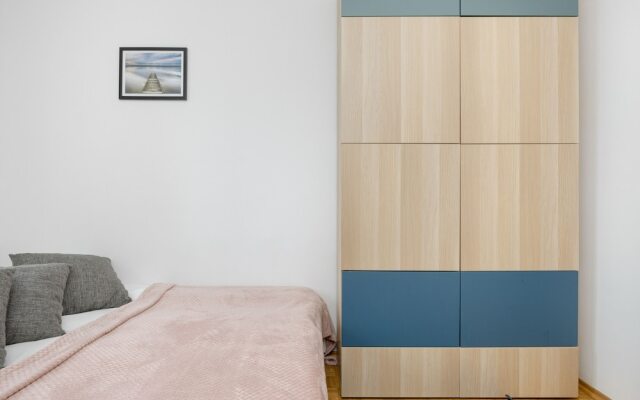 Apartment With Three Bedrooms by Renters