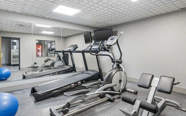 Country Inn & Suites by Radisson, Pickerington, OH