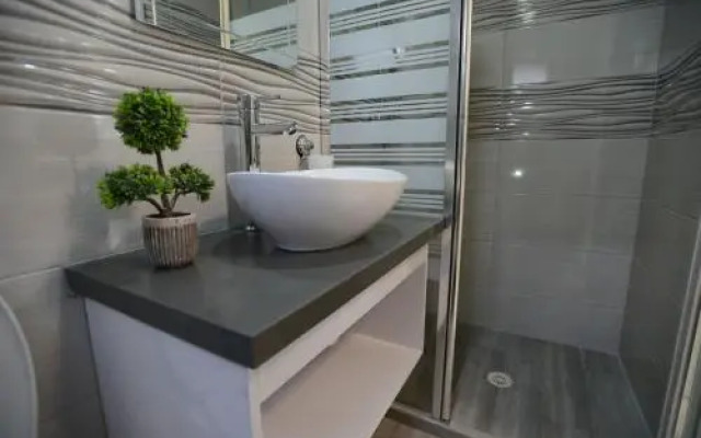 Olga Beach Apartment 28