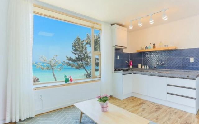 Goseong Bongpo Kimyeosa Pension