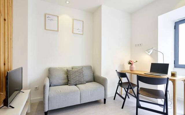 ALTIDO Modern Lisbon Flat for Business or Leisure