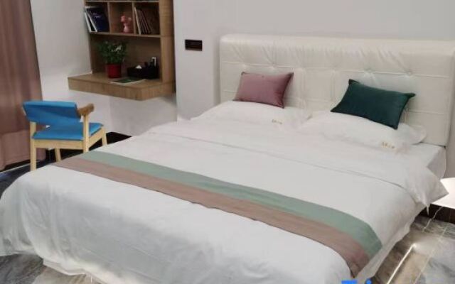 Royal Courtyard Homestay