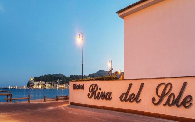 Hotel Riva Del Sole