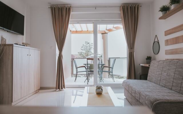 Poolside Hideout Apartments