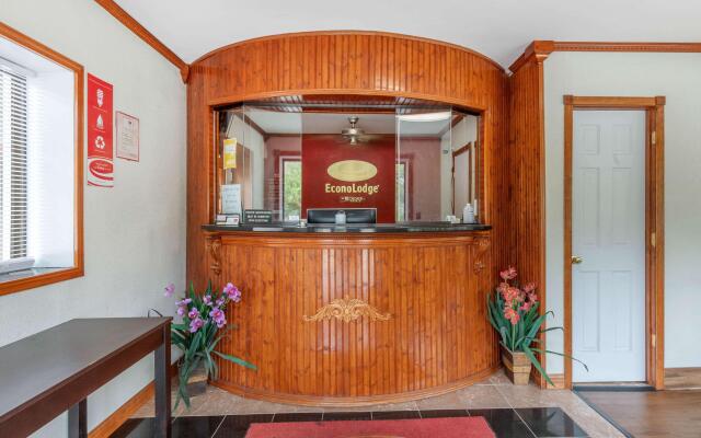 Econo Lodge Fort Jackson