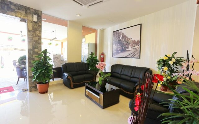 Station Budget Hotel Batu Ferringhi