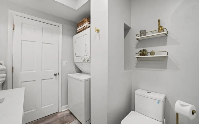 Beautiful Rental Unit in Chicago