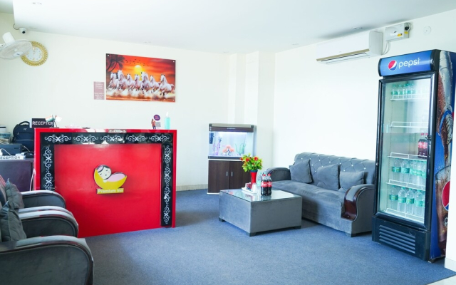 Roomshala 024 Luxury Stays Sector 12