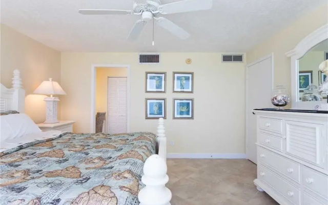 Shores Club 905 - Two Bedroom Condo