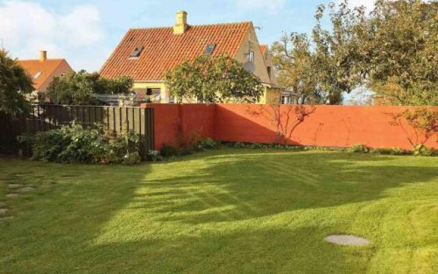 Two-Bedroom Holiday home in Svaneke 5