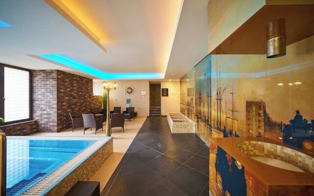 Hotel Queens