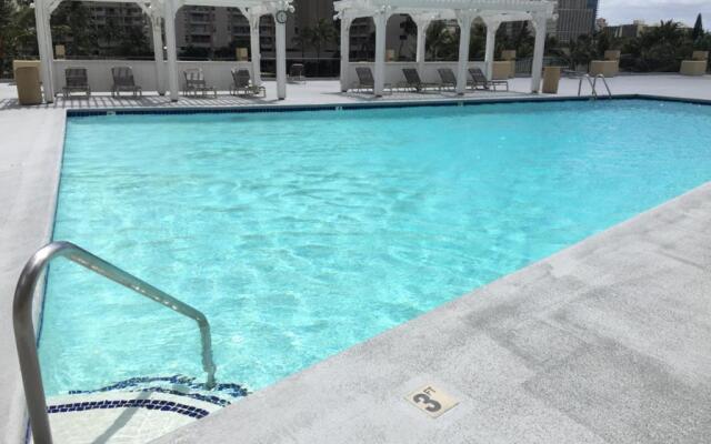 2 Bedroom Penthouse w/Ocean Views