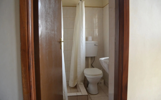 Raja Excelsior Hotel