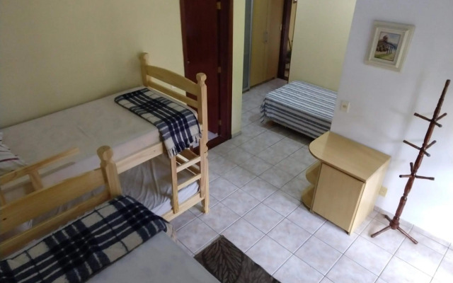 Casa 5 suítes com piscina e churrasqueira