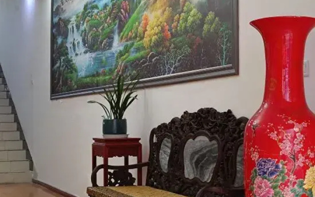 Yifeng Materials Hotel