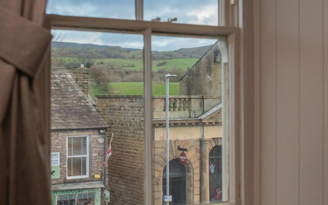 The Downe Arms Hotel