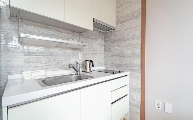 Jeju Gwaneumsa Ganeun gil Pension