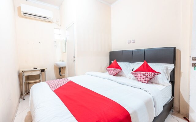 OYO 2070 Kamarku Bagus