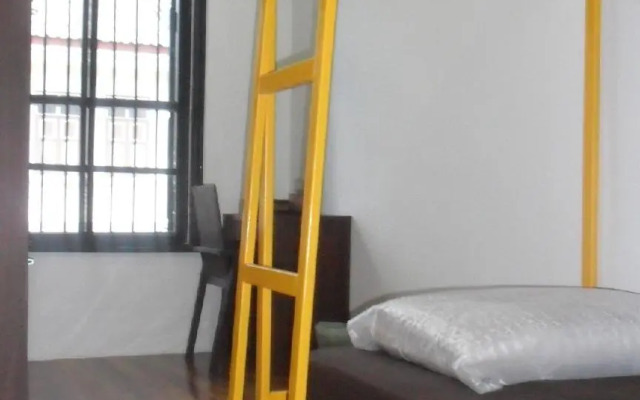 Sunny Hostel Phuket