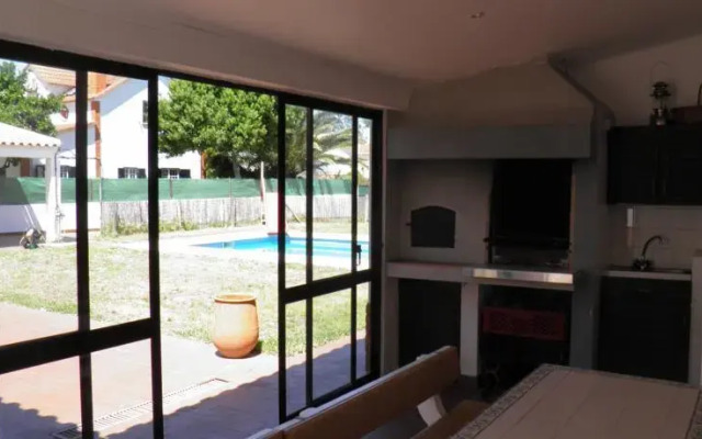 Moradia com Piscina - Almada