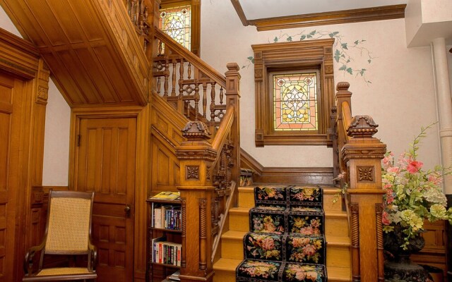 Philip W Smith B & B