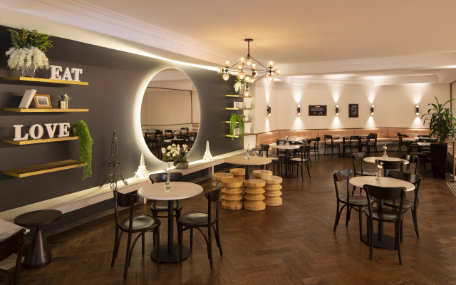 Novotel Sydney International Airport Hotel