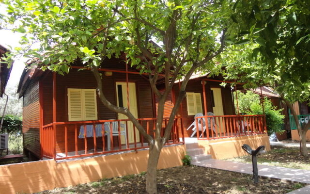 Toll Hotel
