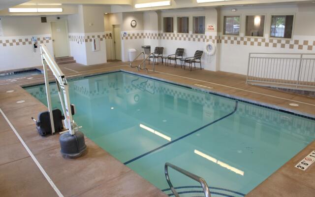 Holiday Inn Express & Suites Cheney by IHG