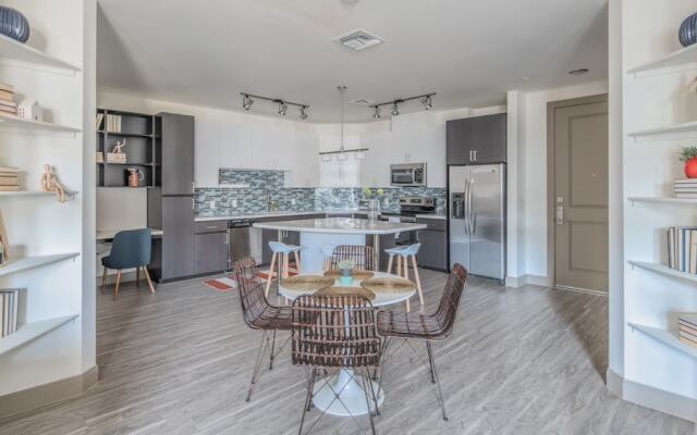 Luxe Tempe Apartments by WanderJaunt