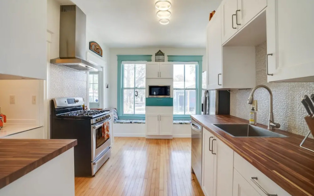 Spacious Minneapolis Home - 2 Mi to Downtown!