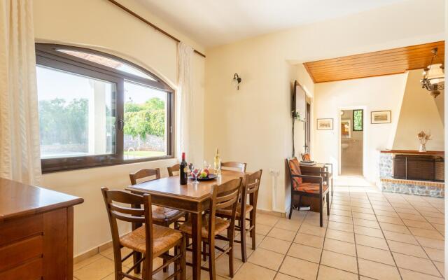 Ekklisies Dio Large Private Pool A C Wifi - 2089