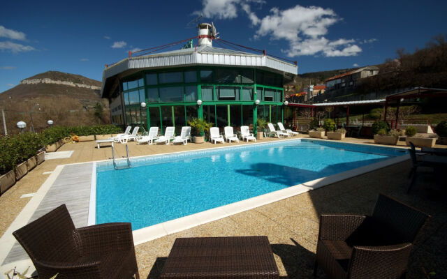 Millau Hotel Club