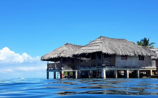 San Blas Private Beach Cabin