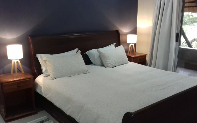 Kingfisher Creek Safari Lodge