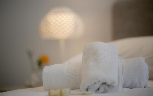 Sea Side Luxury Apartment