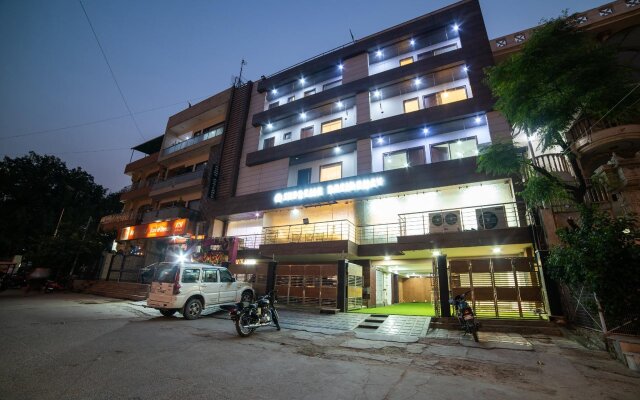 Supreme Residency by OYO Rooms