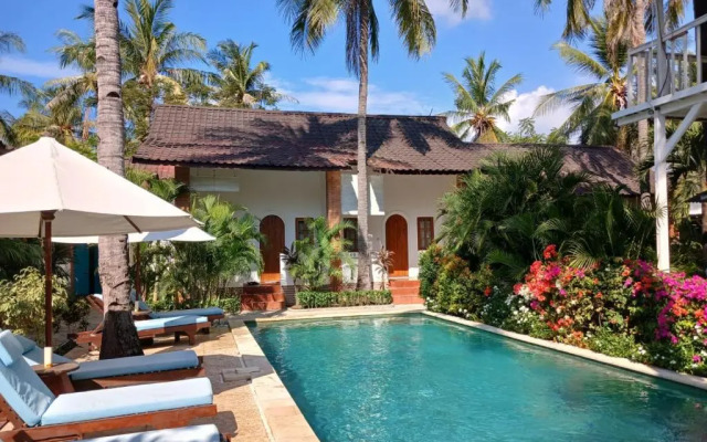 White Coconut Cottage