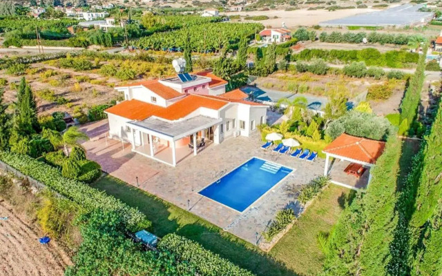 Villa Theo
