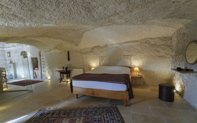 My Cave Suites