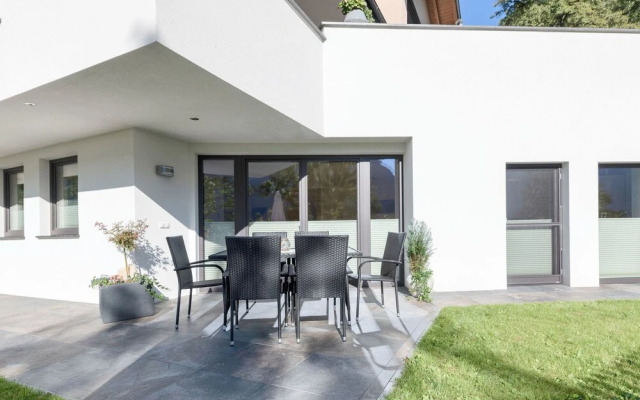 Luxurious Apartment Near Ski Bus Stop in Mayrhofen