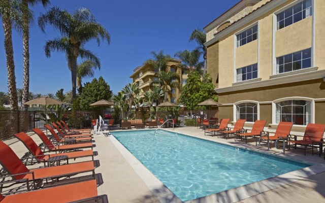 Anaheim Portofino Inn and Suites