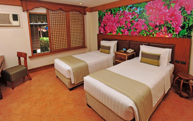 Costabella Tropical Beach Hotel