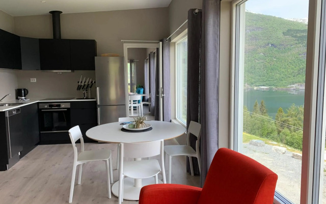Olden Fjordhotel