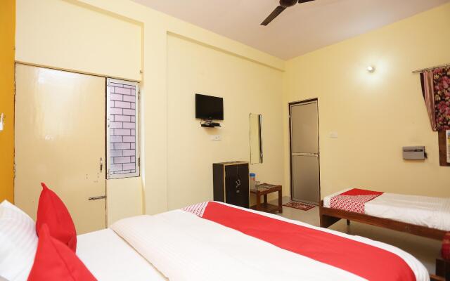 OYO Flagship 22406 Shree Shree Guest House