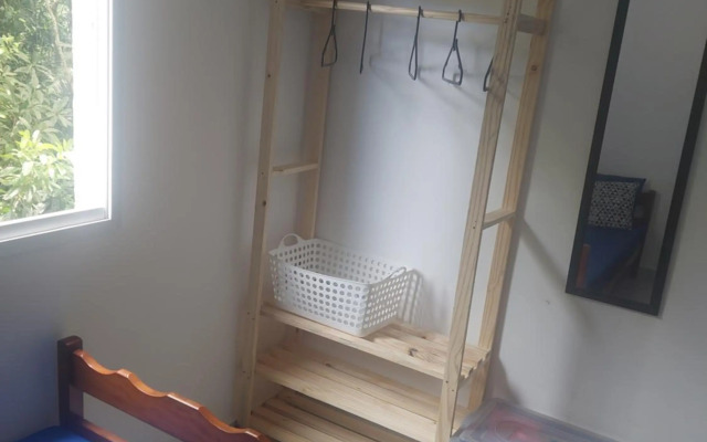 Ubatuba - Apartamento com Churrasqueira e Piscina