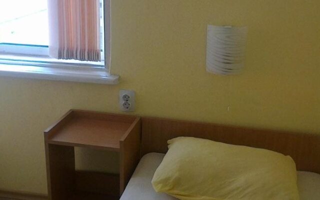 Elysia Hostel - The Blessed Home