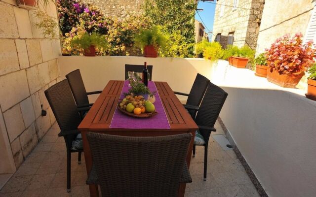 Sutivan Getaway Apartment Lavanda
