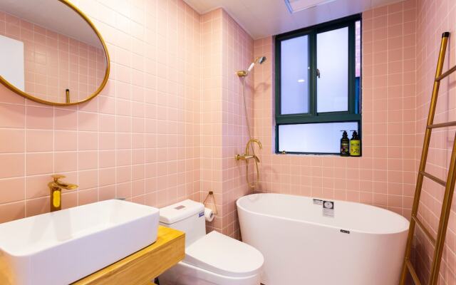 StarHome West Huaihai Road Branch