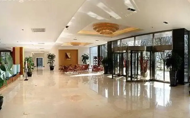 Best Western Grand Sky International Hotel